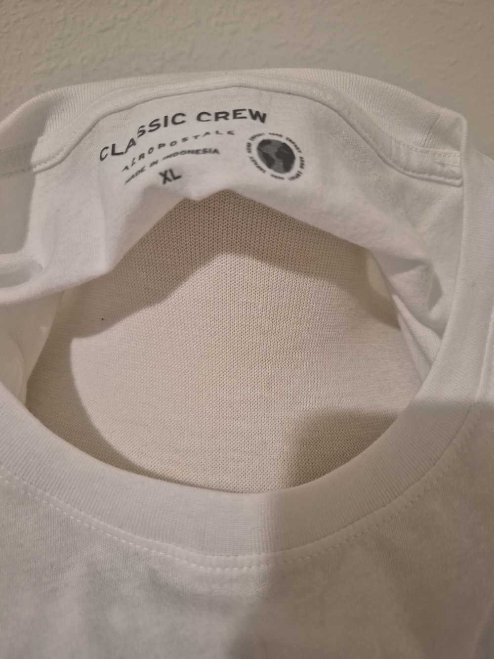 Aeropostale White 87 Graphic TeeAeropostale NWT Women's XL White Short Sleeve - Picture 6 of 6